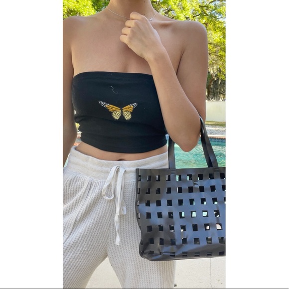 Prada Handbags - Sale ✨ Prada 90s Cut Out Leather Mini Tote Bag w/Wallet